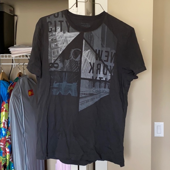 Calvin Klein tee - Picture 1 of 2